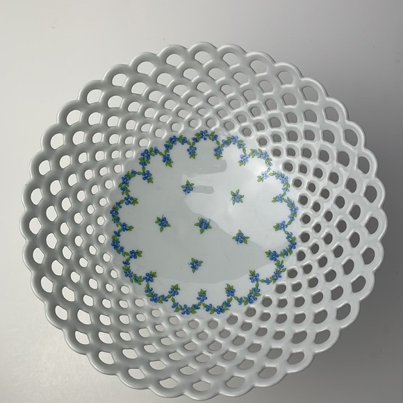 Wallendorf Vintage Porcelain Reticulated Pedestal Dish Compote - Picture 10 of 12